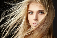 Quel lissage utiliser sur les blondes?